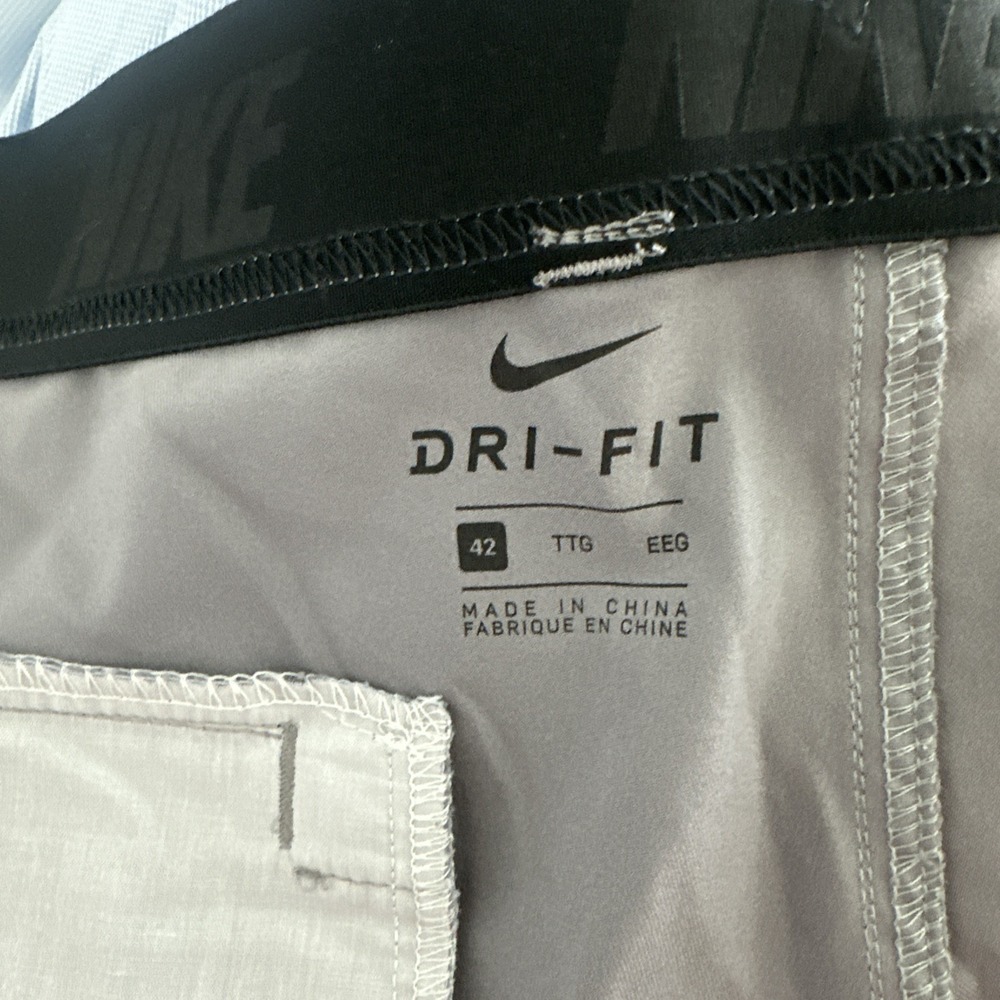 Nike Golf Shorts Standard Dri-Fit Gray Pockets Stretch Men's Size 42 - Picture 5 of 9